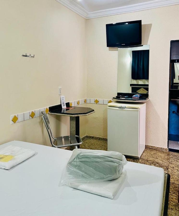 Hotel Buriti Stop (Adults Only) Goiânia Dış mekan fotoğraf