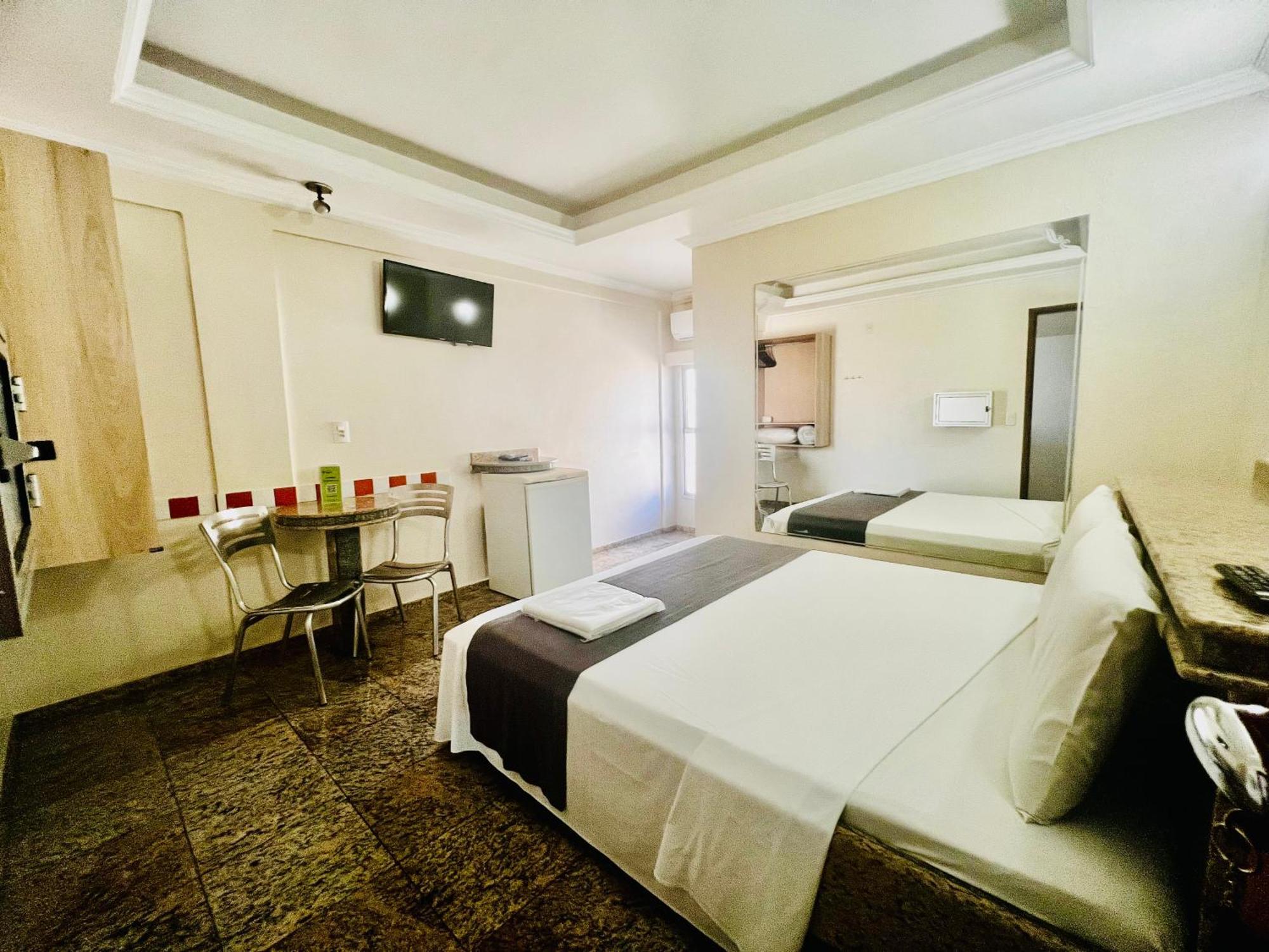 Hotel Buriti Stop (Adults Only) Goiânia Dış mekan fotoğraf